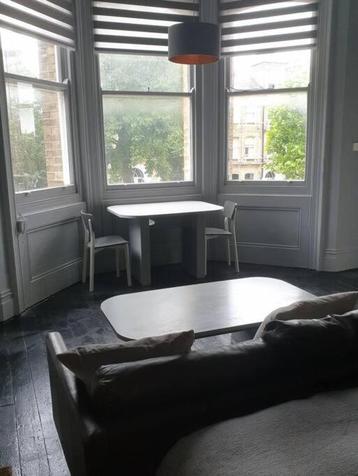 Elegant Studio In Central Hove - 5 Min Walk To Beach - 10 Min To ברייטון מראה חיצוני תמונה